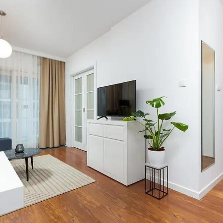 Royal City Center Mennica Residence By Noclegi Renters Warschau Exterior foto