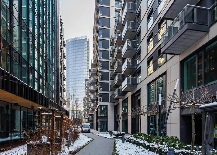 Royal City Center Mennica Residence By Noclegi Renters