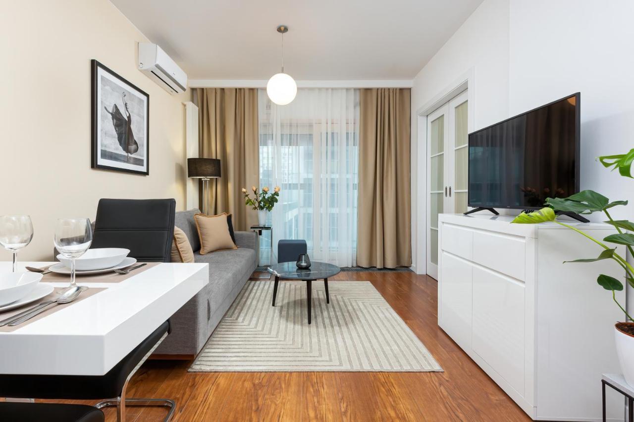 Royal Center Mennica By Renters Apartment Warschau