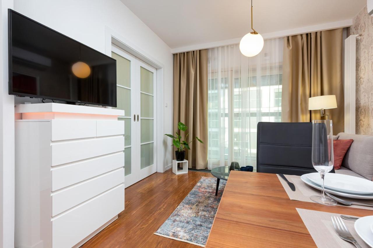 Royal Center Mennica By Renters Apartment Warschau
