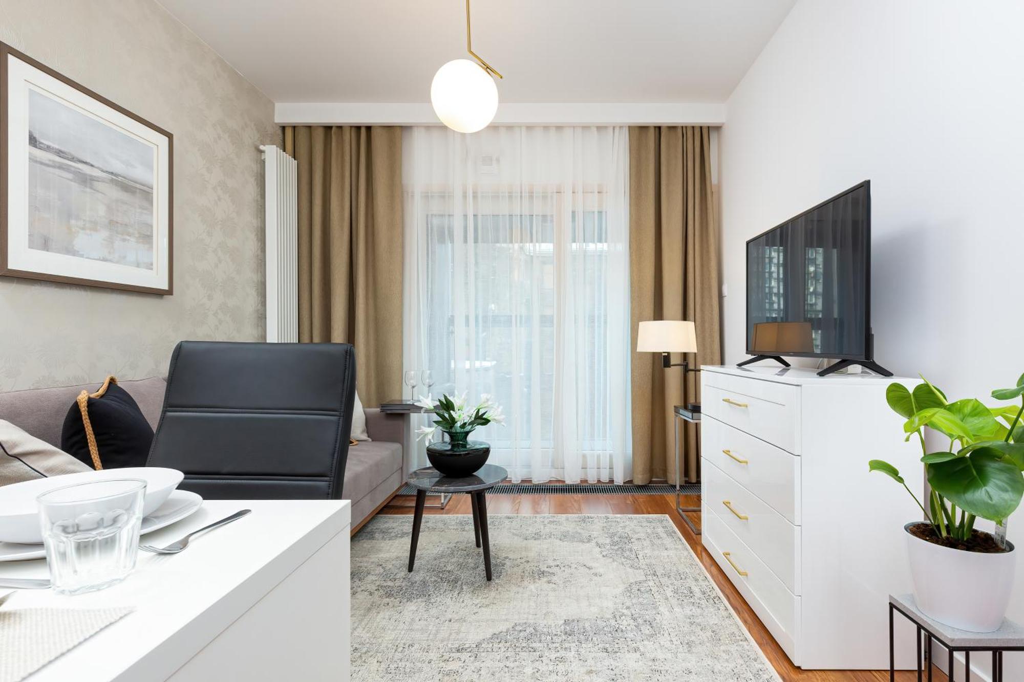 Apartment Royal Center Mennica By Renters Warschau
